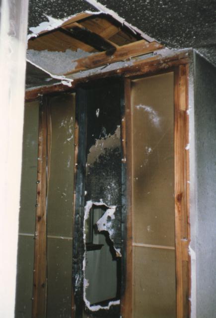 house1_fire_wall.jpg (35137 bytes)