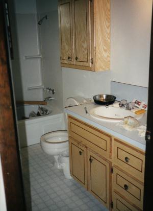 moms_bath_05.jpg (17470 bytes)