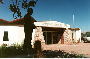 entrada_museo.jpg (16675 bytes)